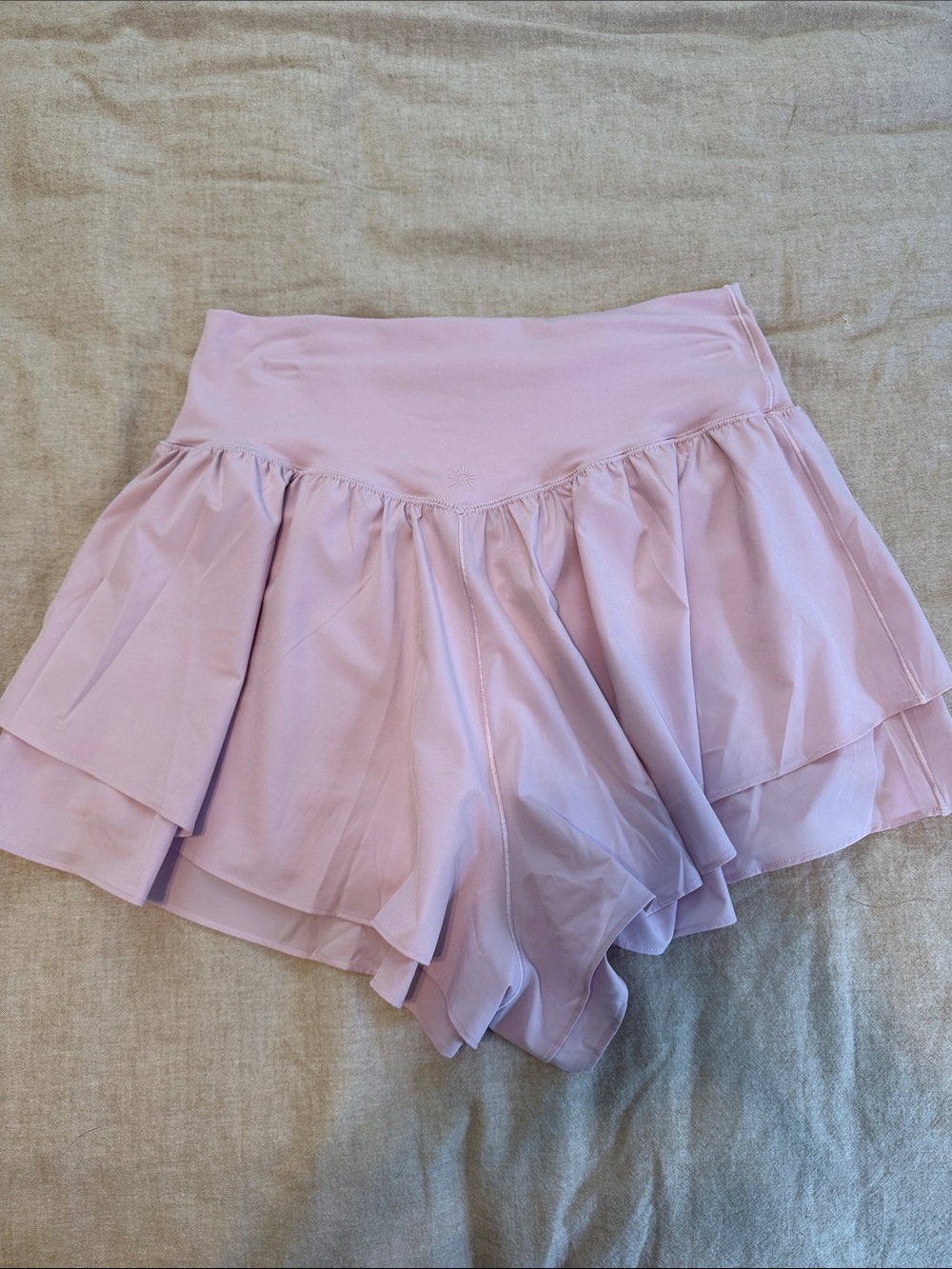 Aerie flirty tiered shorts - Picture 2 of 4